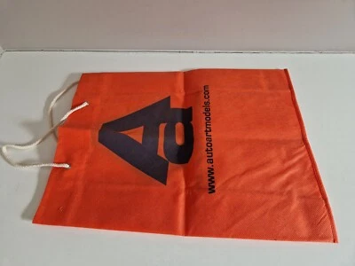 AUTOart 1/18 Canvas Bag - Orange - 94014 - Photo 1/2