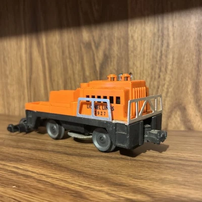 Lionel Lines No. 3927 Track Cleaning Car O Scale. As Is - Image 1 of 4