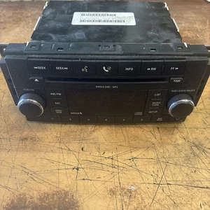 2007-2012 CHRYSLER DODGE JEEP OEM Radio CD MP3 Player AUX SiriusXM P68021161AD - Bild 1 von 8