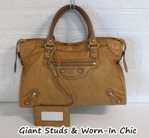 Balenciaga City Riesen Handtasche hellbraun Leder & silberne Nieten mit Spiegel - Bild 1 von 20
