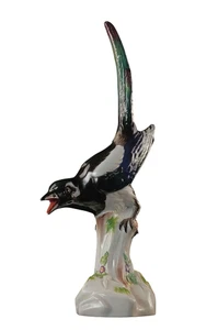 Estatuilla de porcelana urraca Meissen 16,7x7x4,3 en Alemania pintada a mano - Imagen 1 de 17