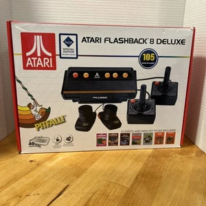 Consola de juegos retro Atari Flashback 8 Deluxe con 105 juegos clásicos incorporados 40th A - Imagen 1 de 7