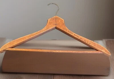 Vintage Hotel BUCKINGHAM ANTIQUE VINTAGE WOODEN CLOTHES HANGER ADVERTISING HOTEL - Image 1 of 4