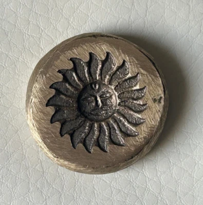 Vintage Brass/Bell Metal Jewellery Making Glowing Sun Face Mould Stamp Dye - Image 1 of 4