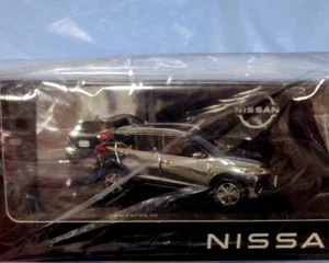 Scale 1/43 Nissan Kicks Minicar Kyosho Silver 002 - Picture 1 of 6