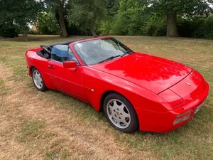 Porsche 944 s2 cabriolet - Picture 1 of 6