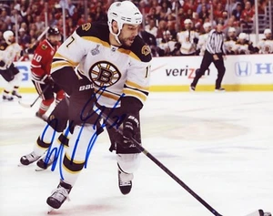 ~~ MILAN LUCIC Authentic Hand-Signed "STANLEY CUP BOSTON BRUINS" 8x10 Photo ~~ - Picture 1 of 1