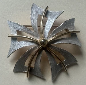 J.J. Silver and Gold  Tone Pinwheel 2” Wide Pin Brooch - Picture 1 of 3