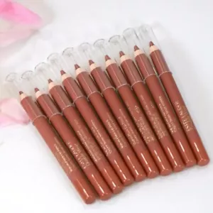 50 Stück Estee Lauder Double Wear Stay-in-Place Lippenstift 18 Nude Reisegröße - Bild 1 von 4