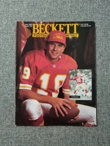 BECKETT FOOTBALL CARD MONTHLY JULY 1993 ISSUE #40 JOE MONTANA - Picture 1 of 2