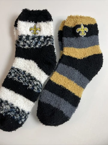 2 PAIR SET! New Orleans Saints FBF Women’s Cozy Fuzzy Sleep Socks. OSFM (FZ2) Cover