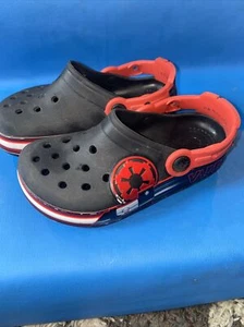 Crocs Kid's Disney Star Wars Crocband Fun Lab Darth Vader Clogs - Child size 10 - Picture 1 of 12