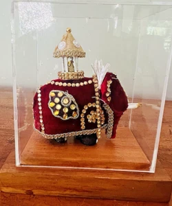 Elephant Elephante Figurines  Home Decor Statue Ornament Srilanka Gift  Wood Red - Picture 1 of 16