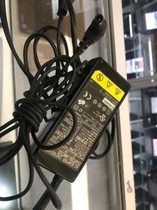 CHARGEUR ORIGINE FUJITSU SIEMENS 16V 3.36ACA01007-0750  - Imagen 1 de 3