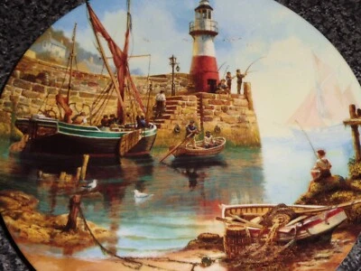 Wedgwood Danbury Mint Collectors Plate LOW TIDE From GONE FISHING - Image 1 of 4