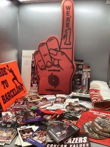 Portland Trail Blazers NBA Mixed Lot 1980 1990 2000 TICKETS SPIELPLAN Karten FLAGGE - Bild 1 von 23