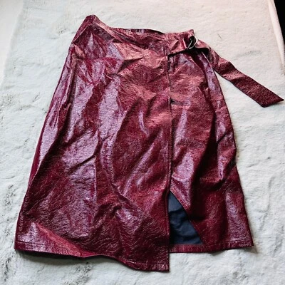 Falda Forever 21 Mujer Pequeña Imitación Cuero Borgoña Envoltura Retro Hasta la Rodilla Foto 1 de 4