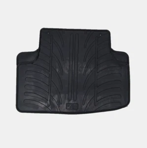 Alfombrilla goma VW Golf VII, Seat León, Audi A3 trasero izquierdo - Imagen 1 de 3