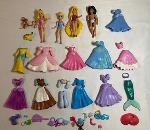 Disney Prinzessin 3,5" Polly Pocket - 4 Puppen & Kleidung/Kostüme, mehr - Bild 1 von 3