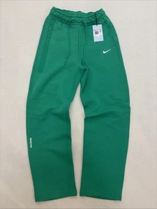 Pantaloni Nike x NOCTA Tech Fleece Orlo Aperto Stadio Verde FD8460-324 Uomo XS - Foto 1 di 11