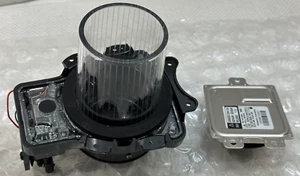 2015 -2022 Dodge Challenger OEM Xenon Left Headlight Air Intake Insert W/Ballast - Picture 1 of 17