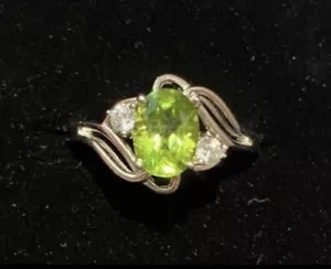 Peridot Ring 925 Sz 8 - Picture 1 of 5