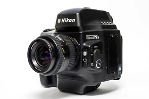 Minty Nikon E2Ns (Fujix DS-515A) digital camera - Body Only! - Picture 1 of 11