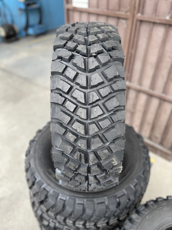 1 Pneumatico Gomme 265/70 R15 Fuoristrada Off road 4X4 - Immagine 1 di 4