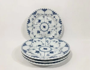 4 piatti da pranzo Royal Copenhagen blu scanalati pizzo pieno 1085 diametro 23 cm - Foto 1 di 10