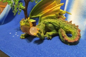 SUMMIT COLLECTION Green Dragon Fantasy Figurine W/ Crystal Ball - Picture 1 of 5