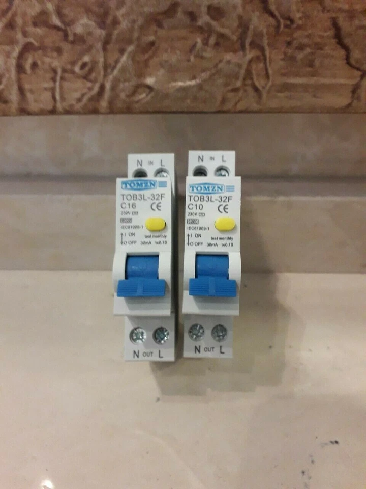 KIT INTERRUTTORI, MAGNETOTERMICO DIFFERENZIALE (salvavita) 10a,16 A, 1 modulo - Immagine 1 di 1