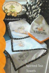 Crabapple Hill Stickerei "SPIRITED TEA TOWELS" Halloween oder Herbst, Katze Kürbisse - Bild 1 von 1