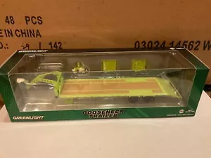 Greenlight Hobby Exclusive Gooseneck Trailer LIME GREEN #30521 - Picture 1 of 1