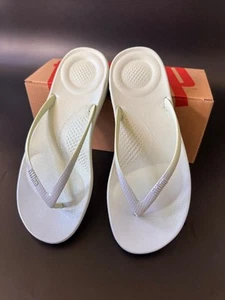 FitFlop Womens Size 4 Sandals IQUSHION Iridescent Sagebrush Ergonomic FlipFlops - Picture 1 of 6
