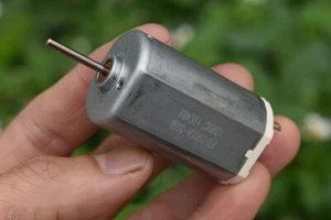 FS-390SA-3558 DC 12V High Speed Power Large Torque Mini 28mm Electric Toy Motor - Picture 1 of 12