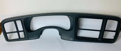 03-06 CHEVY GMC INSTRUMENT Cluster Speedo Dash Trim PANEL Radio Bezel DK GRAY C5 - Image 1 of 4