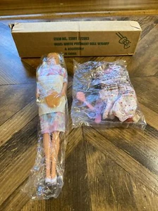 NUEVA Muñeca de Moda Karen Embarazada Raffoler Vintage con Vientre y Bebé Caja Original - Imagen 1 de 7
