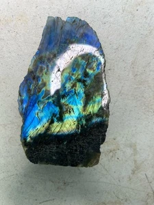 Labradorite Slab Polished Display Piece – Madagascar Origin Iridescence - Picture 1 of 4