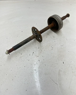 05 2005 Polaris Sportsman 90 2 冲程原始设备制造商后轴轮毂制动链轮托架 — 第 1/4 张图片