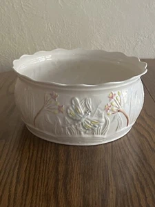 Vintage Beleek Dragonfly Centerpiece Bowl Ireland - Picture 1 of 8