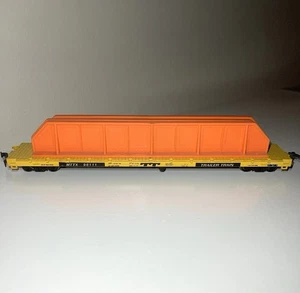 Roundhouse HO 60' Flat Car Trailer Train MTTX #98111 w/ load - Picture 1 of 5