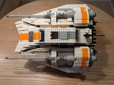 LEGO Star Wars Ultimate Collector Series Rebel Snowspeeder 10129 - Image 1 of 4