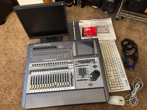 *** Roland VS-2480CD/DVD Digital Studio Workstation +4 V8SF-2 FX Cards + Monitor - Picture 1 of 12