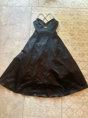 Vestido vintage años 80 Jessica McClintock satinado con joyas negro correa de espagueti talla 12 Foto 1 de 4