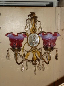 FENTONY DAISY AND FERN CRANBERRY OPALESCENT GLASS WALL LAMP W/MIRROR - Picture 1 of 10