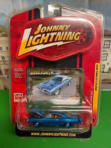 Johnny Lightning 1:64 scale 70 DODGE SUPER BEE die cast model car