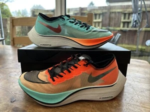 Rare Nike Zoom X Vaporfly Next % Ekiden UK Size 8.5 Aurora Green/Hyper Crimson - Picture 1 of 24