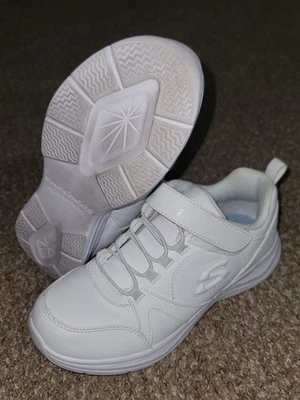 Zapatillas deportivas Skechers Glimmer Kicks para niñas talla 3,5 blancas alegres fáciles de llevar a la escuela Foto 1 de 4