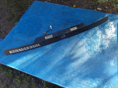 bandeau de hayon arrière Renault Super 5 - Photo 1/4