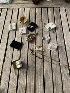 lot of costume jewelry - Picture 1 of 5